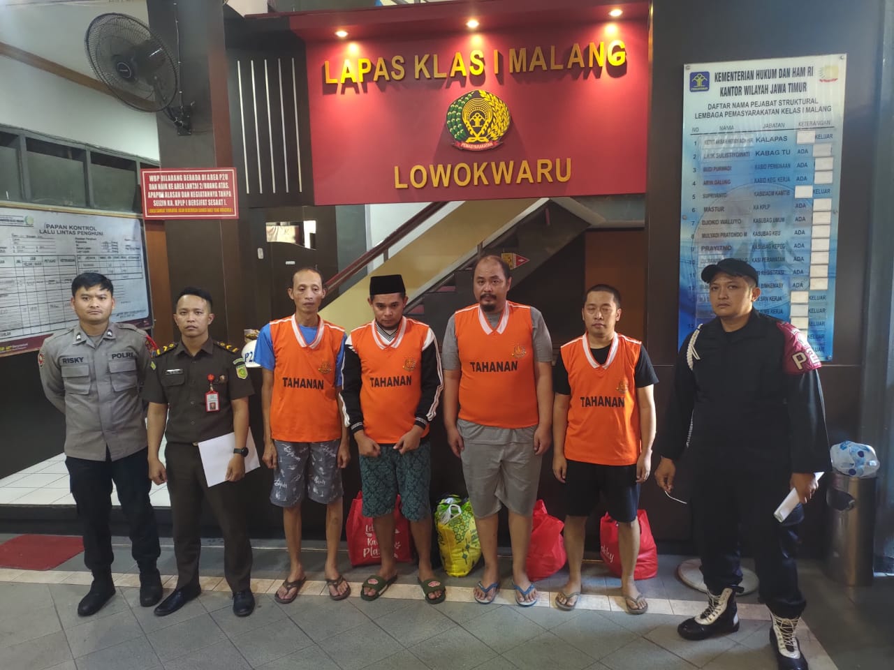 Kejari Batu Limpahkan 5 Terdakwa Mafia Tanah ke PN Malang