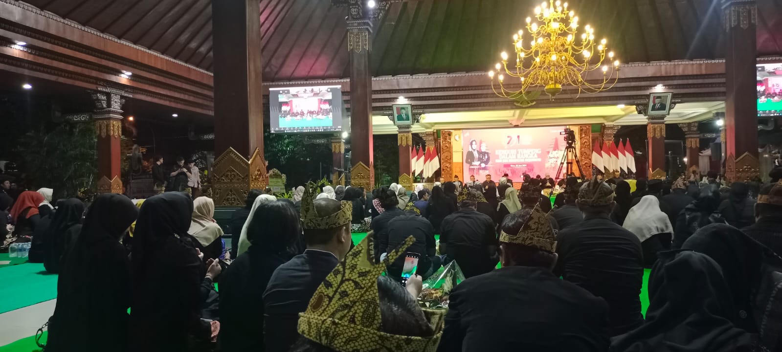 Kenduri Tumpeng Songsong HUT ke-731 Kabupaten Mojokerto