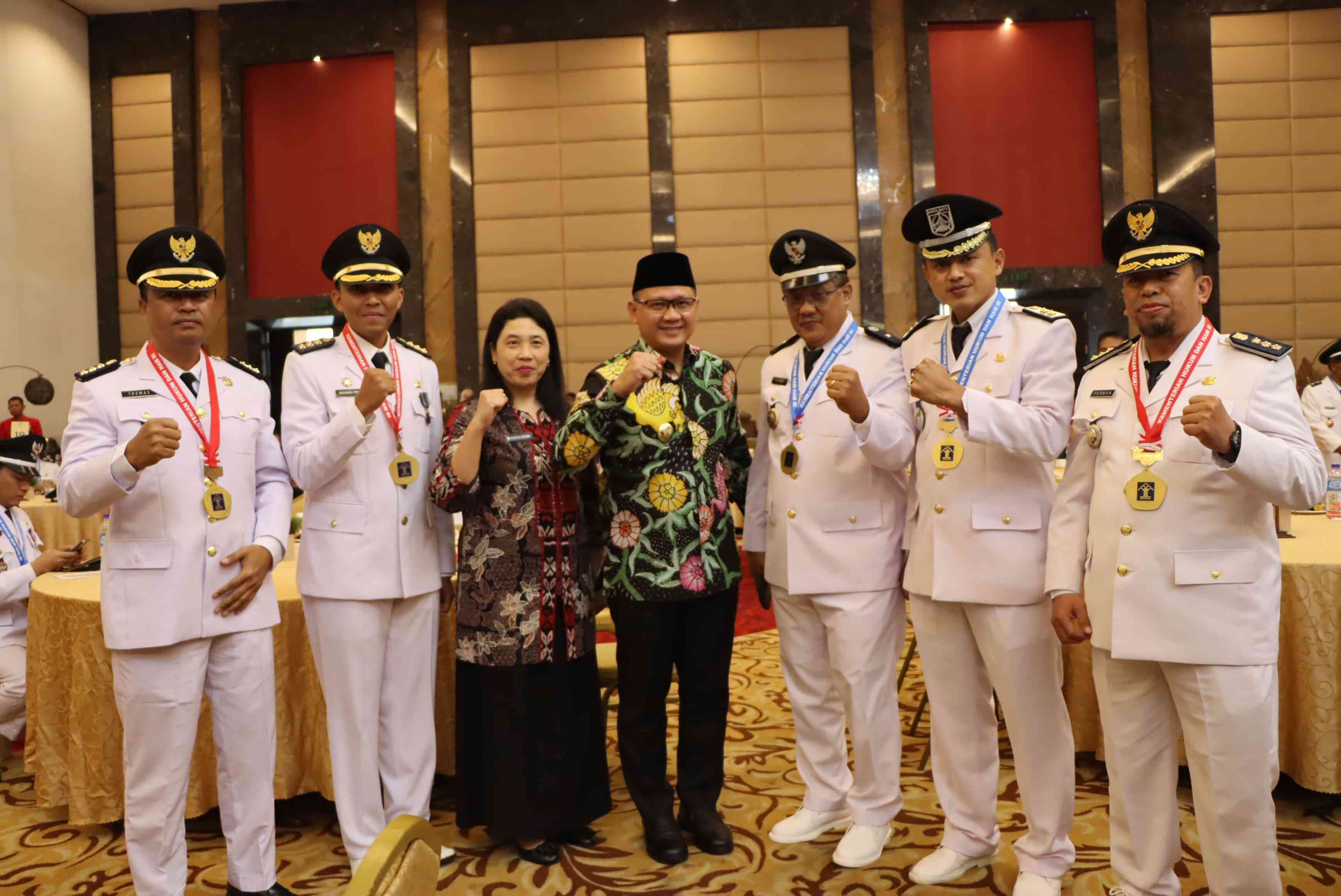 Desa Dari 2 Kecamatan di Kota Batu Terima Penghargaan Anubhawa Sasana Desa