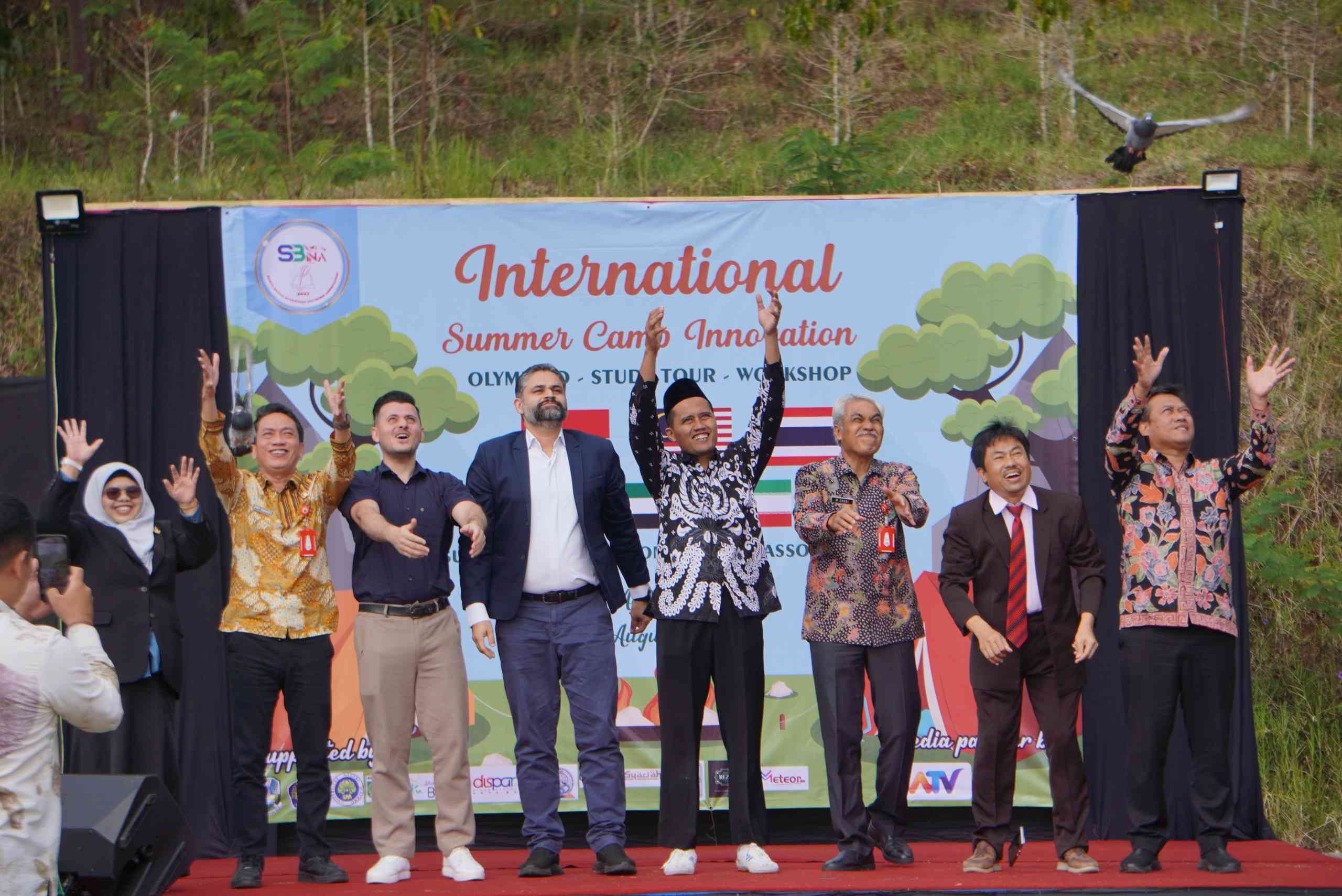 Peserta dari 7 Negara Mengikuti Pembukaan International Summer Camp Innovation 2024