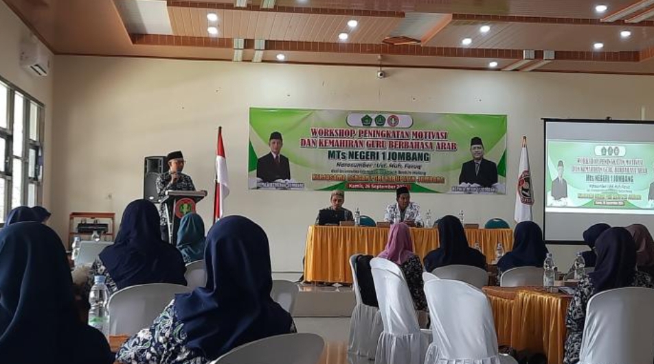 Narasumber dari UIN Maliki Malang Dampingi Program Bilingual MTSN 1 Jombang
