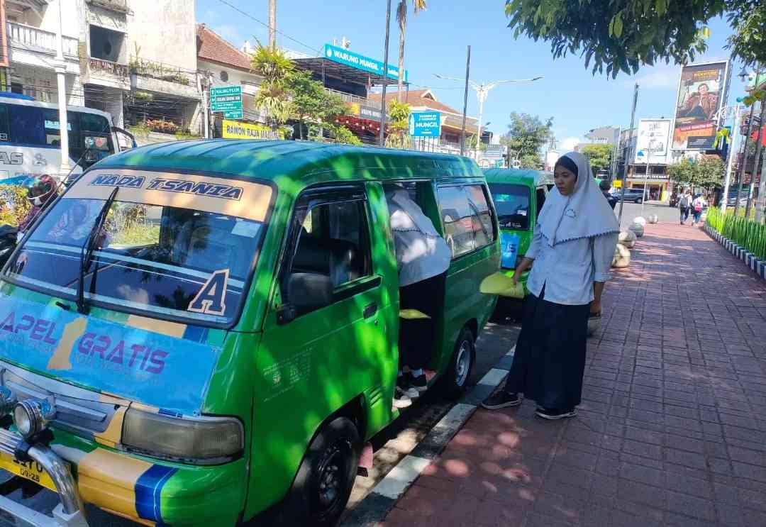 Angkutan Pelajar Gratis di Tahun 2025 Akan Ditambah oleh Dishub Kota Batu