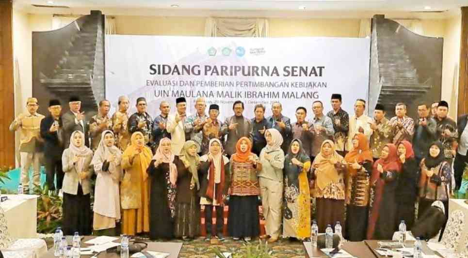 Sidang Paripurna UIN Maliki Malang membahas kebijakan strategis universitas. Senin (2/12/2024). (ADV)
