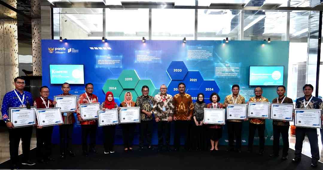 Tingkatkan Zona Integritas, Kementerian ATR/BPN Laksanakan Penilaian Mandiri dan Berikan Penghargaan WTAB