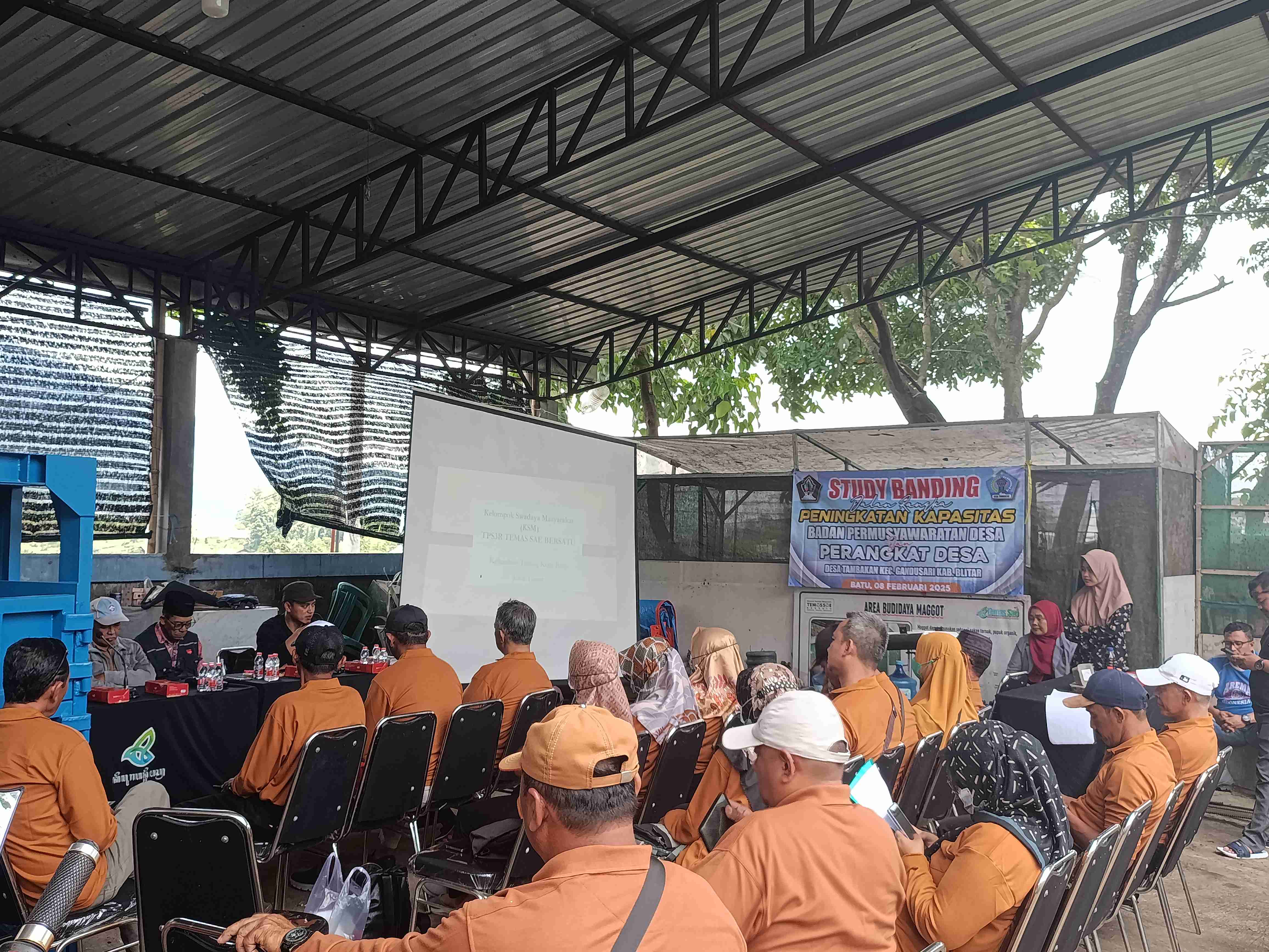Pemdes Tambakan Kabupaten Blitar, Belajar Pengolahan Sampah di Kelurahan Temas