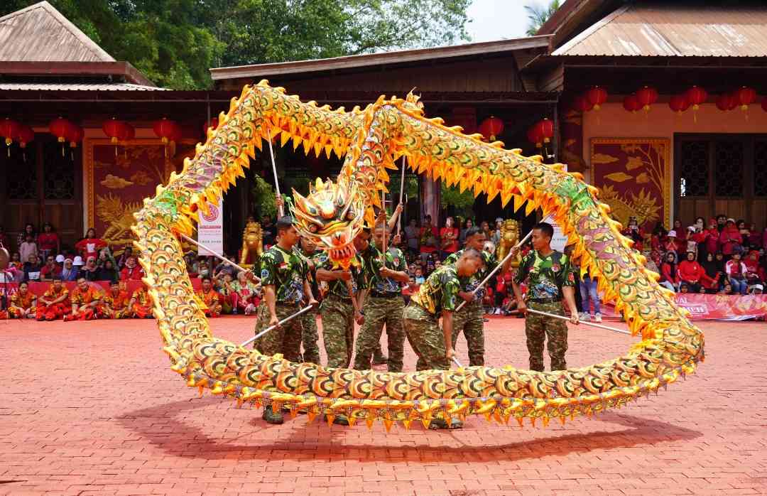 Rekatkan Persatuan, Kasdivif 2 Kostrad Hadiri Festival Cap Go Meh 2025 di Malang
