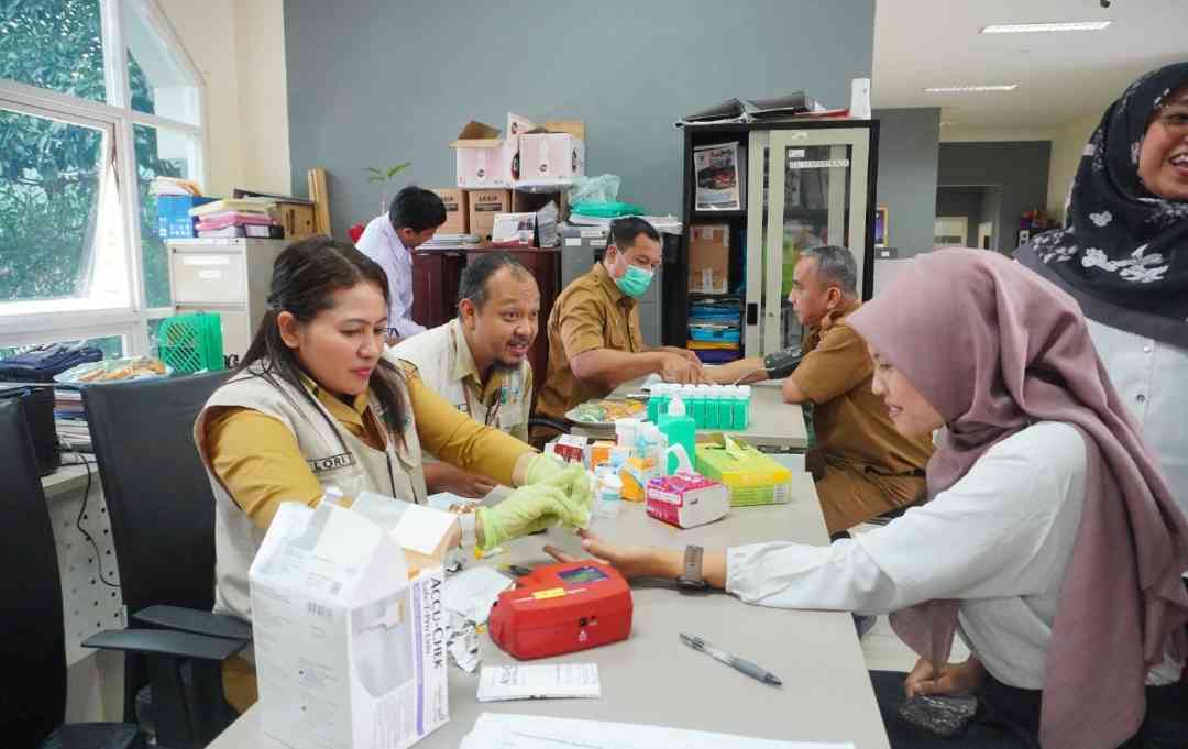 ASN dan Pegawai di Pemkot Batu Mendapatkan Tindakan Screening Kesehatan dari Dinkes