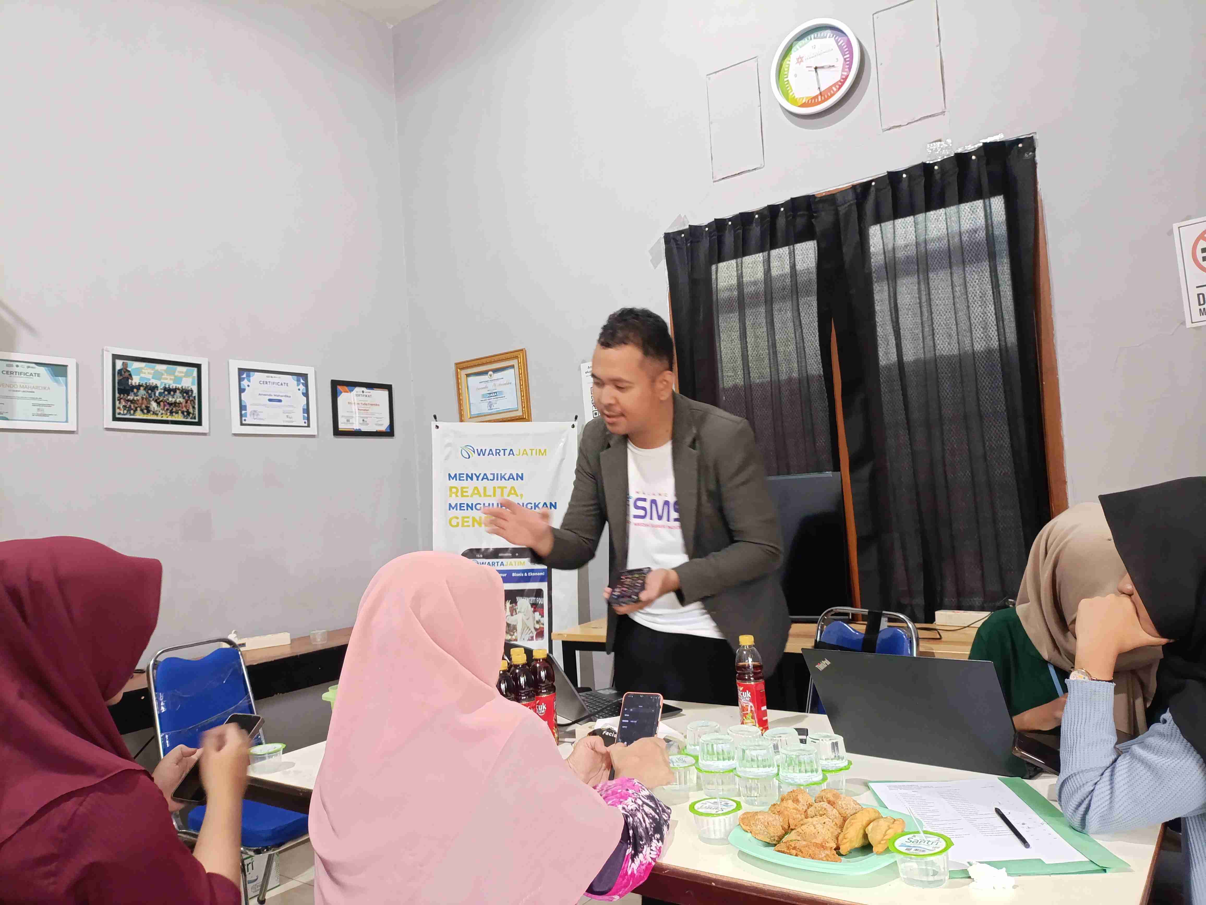Jagongan Kreatif Live Series #2 by SMSI Malang Raya Dorong Profesionalisme Pengelolaan Medsos