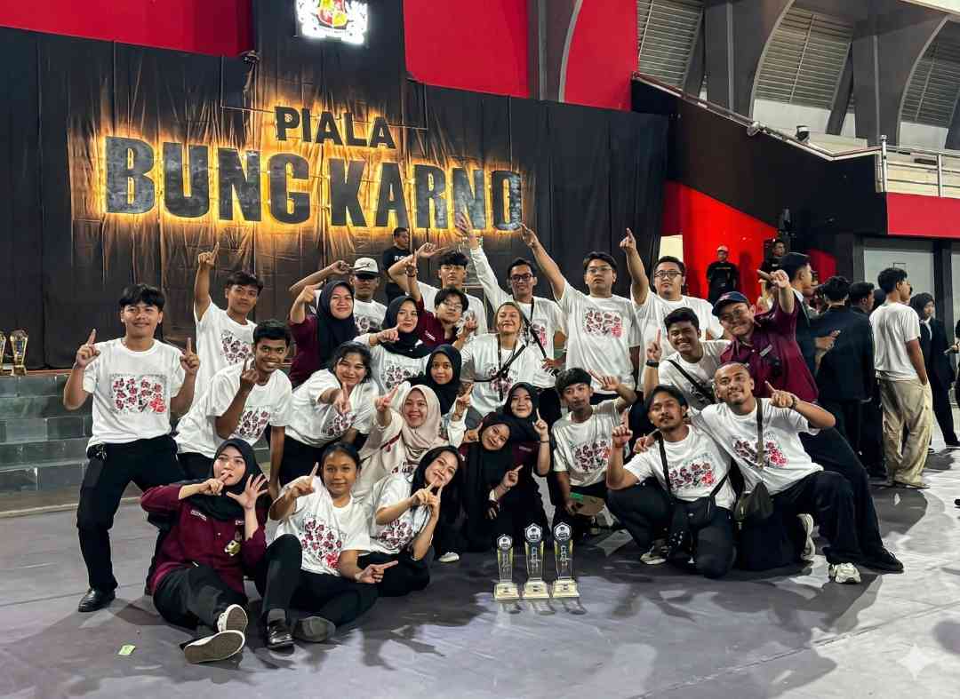 Tampil Memukau, Marching Band UMM Borong Juara di Piala Bung Karno 2025