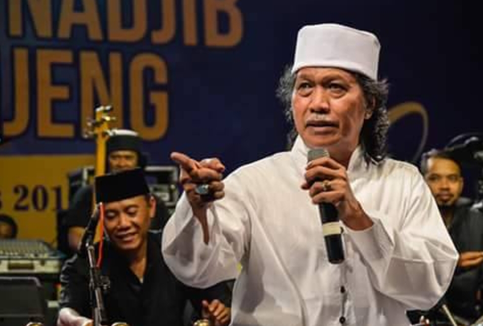 Cak Nun: Puasa Ramadhan adalah “Pacaran” Spiritual dengan Allah, Bukan Sekadar Menahan Lapar