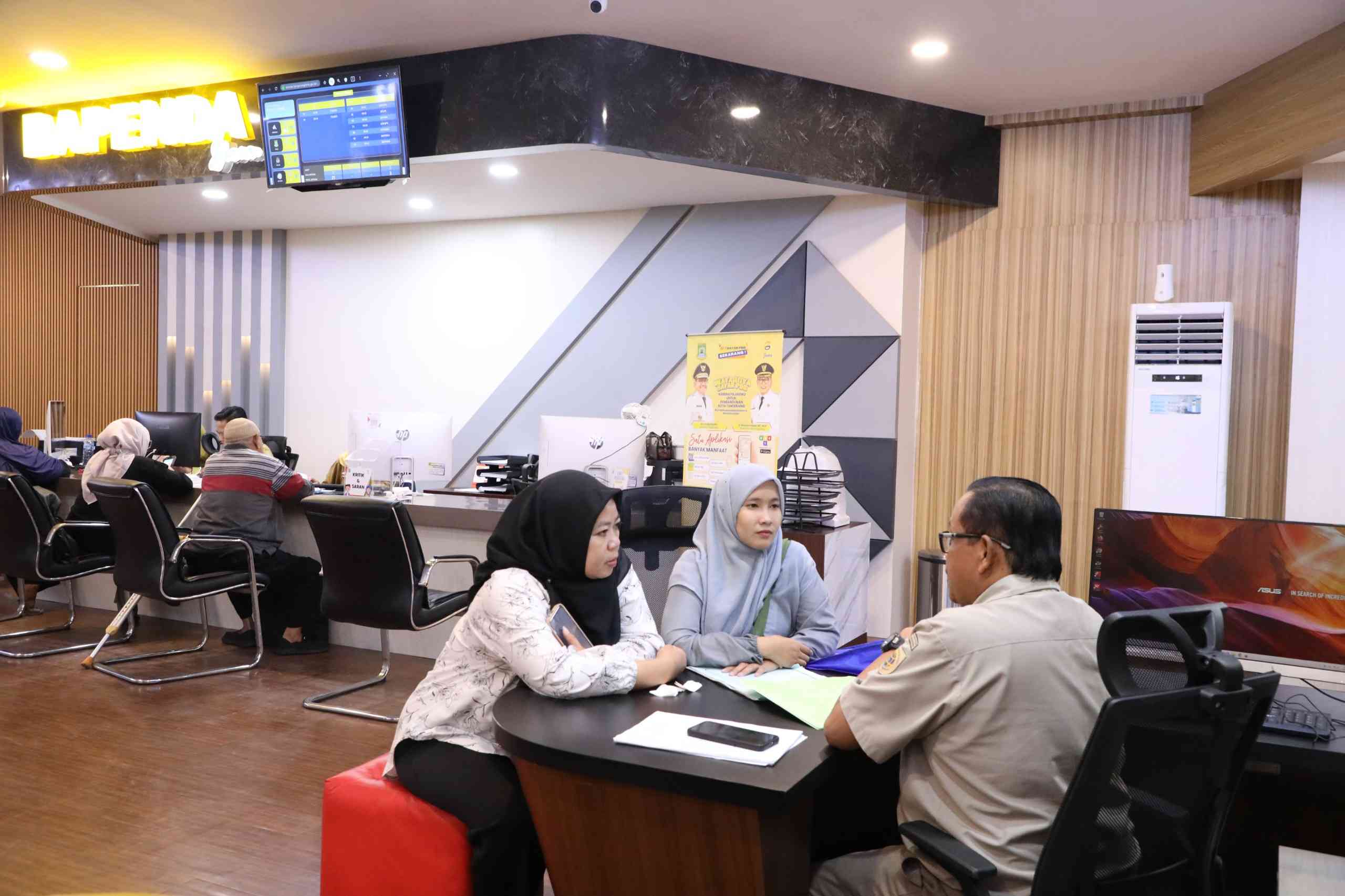 Kementerian ATR/BPN menyediakan loket informasi untuk memperoleh informasi secara cepat dan jelas menuju ke proses kepengurusan selanjutnya. Jumat (29/5/2026). (ADV)